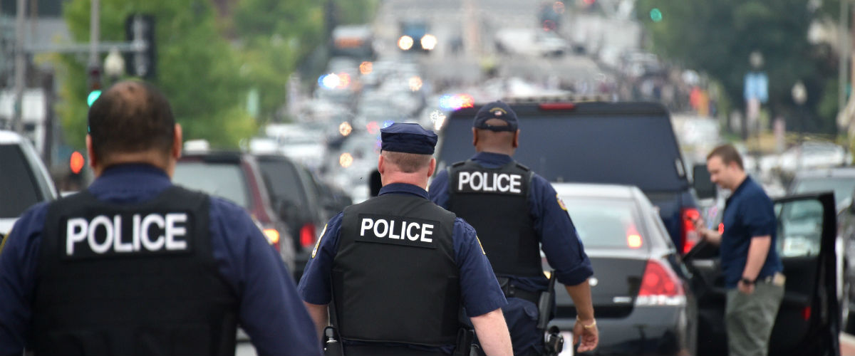 USA, uomo afro muore asfissiato dopo essere stato incappucciato dalla polizia