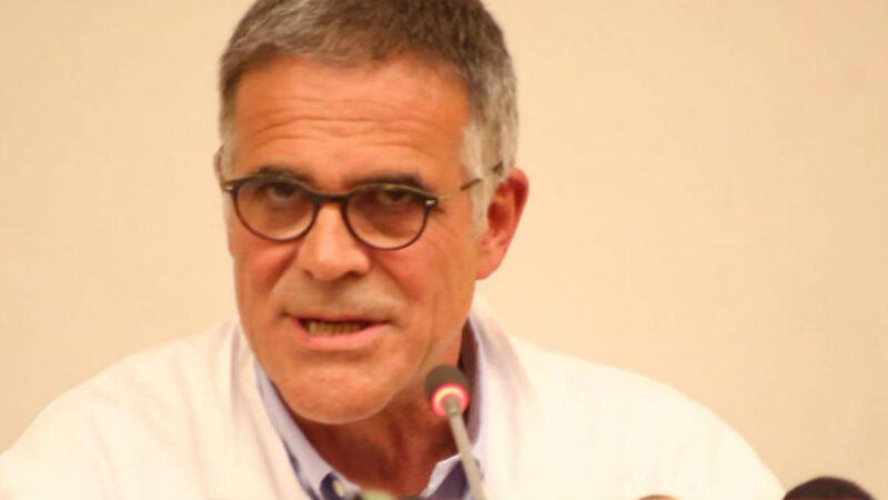 Alberto Zangrillo: “Oggi il virus è tornato a mordere”
