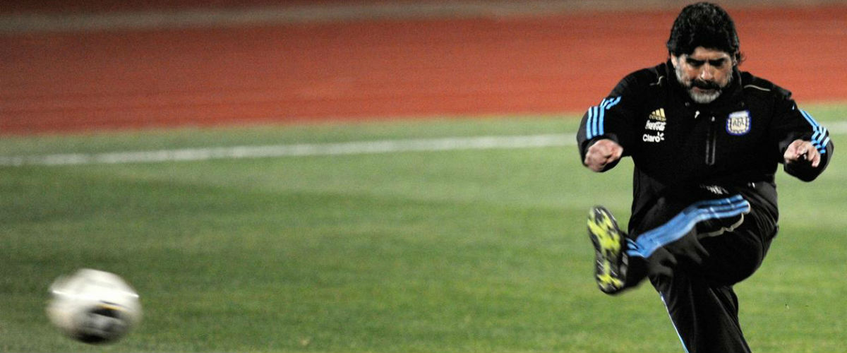 Maradona, indagato per omicidio colposo il medico curante Leopoldo Luque