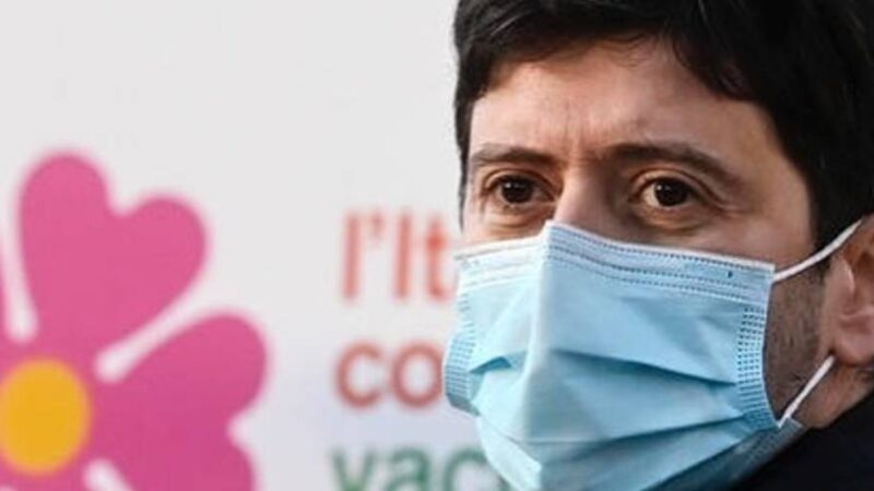 Terze dosi, il ministro Speranza annuncia le prossime azioni