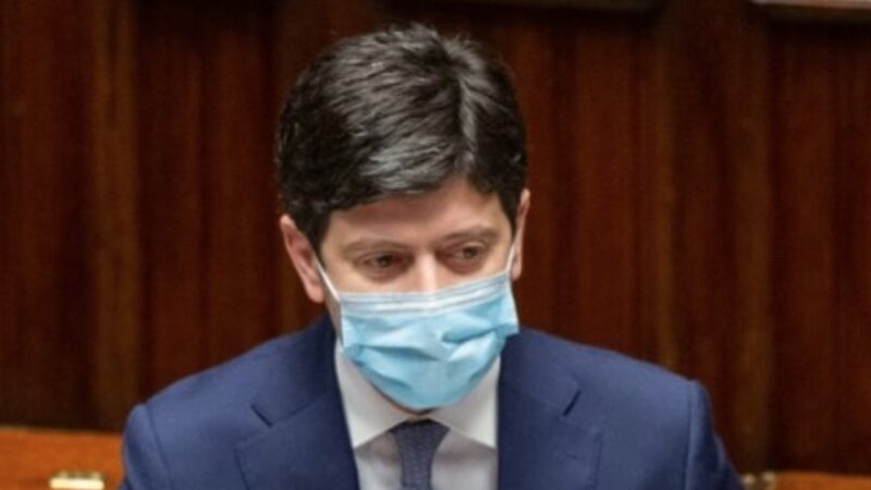 Roberto Speranza: “Non ci sono le condizioni per allentare le misure”