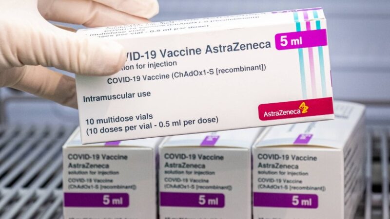Vaccino AstraZeneca, la decisione dell’Ema