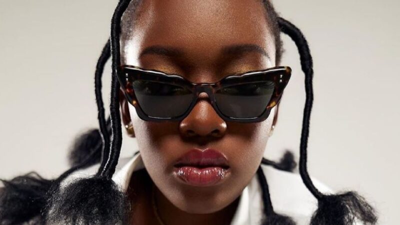 Valentino presenta il libro ‘per bambini e adulti’ con Elsa Majimbo