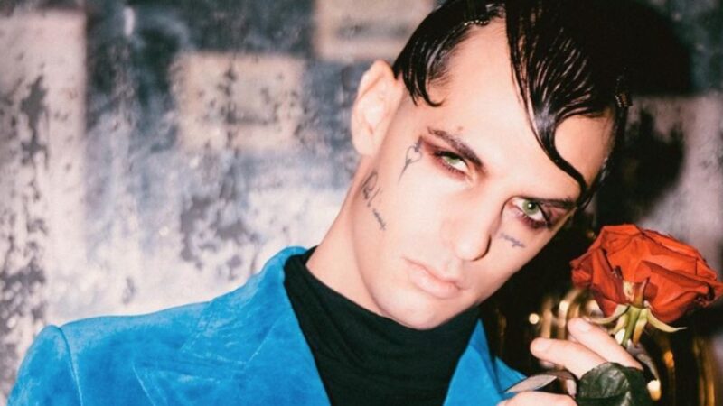 Achille Lauro: “Mi esibirò per il settore dello spettacolo ferito e vessato”