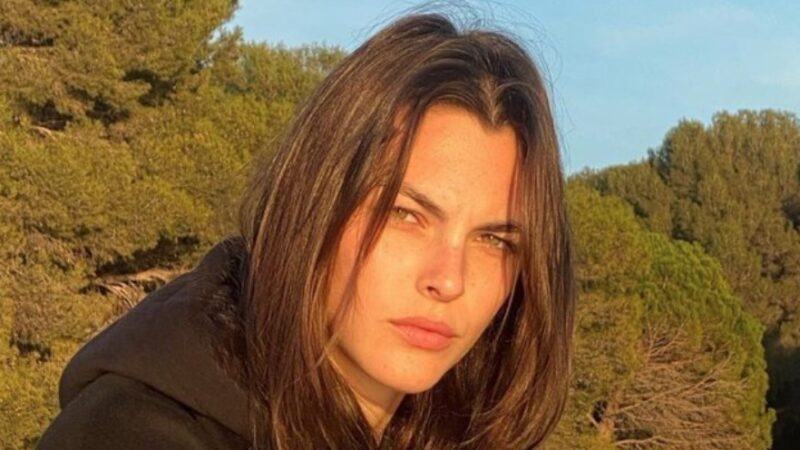 Vittoria Ceretti sale sul palco dell’Ariston: chi è la modella bresciana