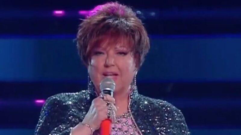 Sanremo 2021, Orietta Berti ha vinto comunque: tra gaffe, disavventure e look