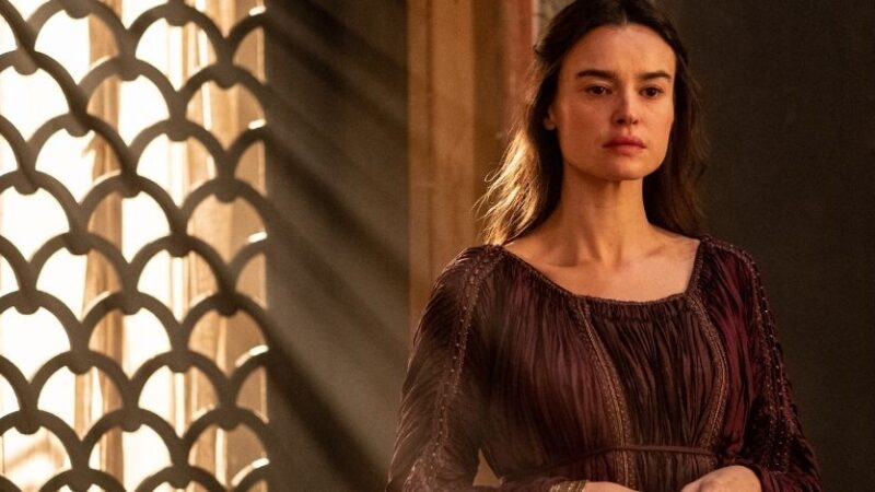 Domina: le prime immagini della serie Sky con Kasia Smutniak