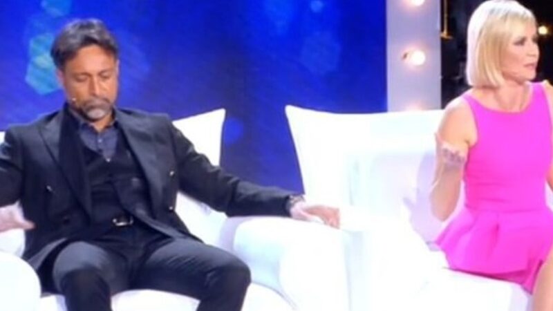 Pietro Delle Piane a ‘Live’: «Copione a Temptation Island». Il programma prende le distanze