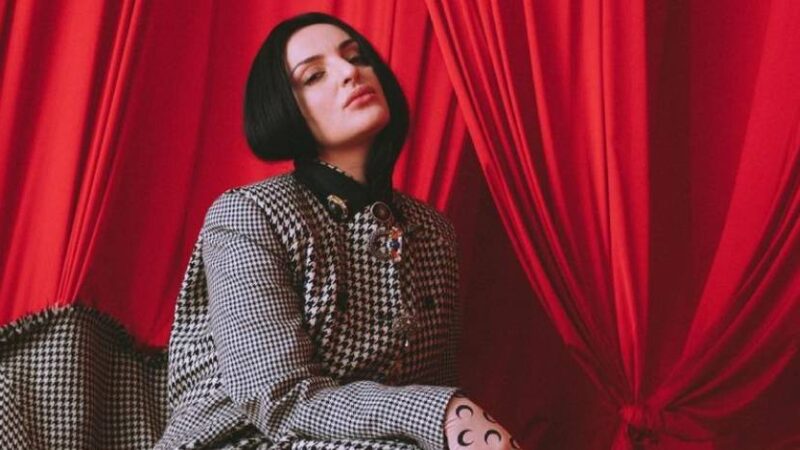 Sanremo 2021: Arisa tra ironia e sentimenti a poche ore dall’esibizione