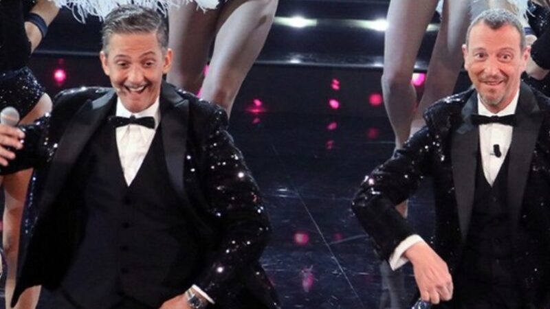 Sanremo 2021, la seconda serata: sul palco Elodie con Fiorello e Amadeus