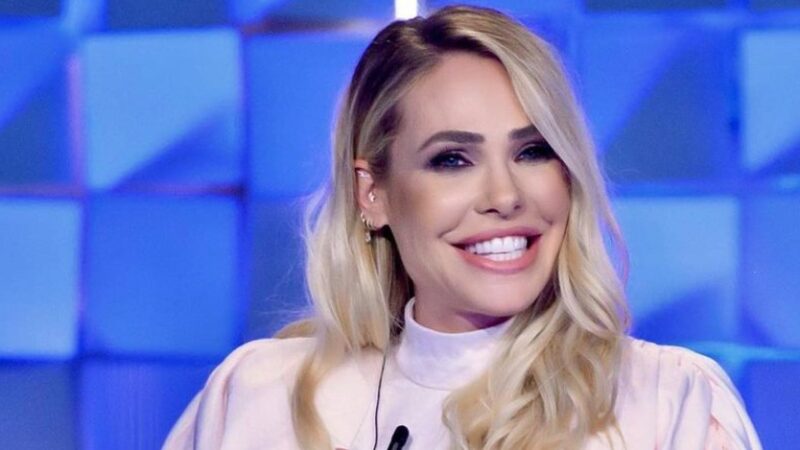 Ilary Blasi a Verissimo tra emozione e ironia: è pronta per l’Isola
