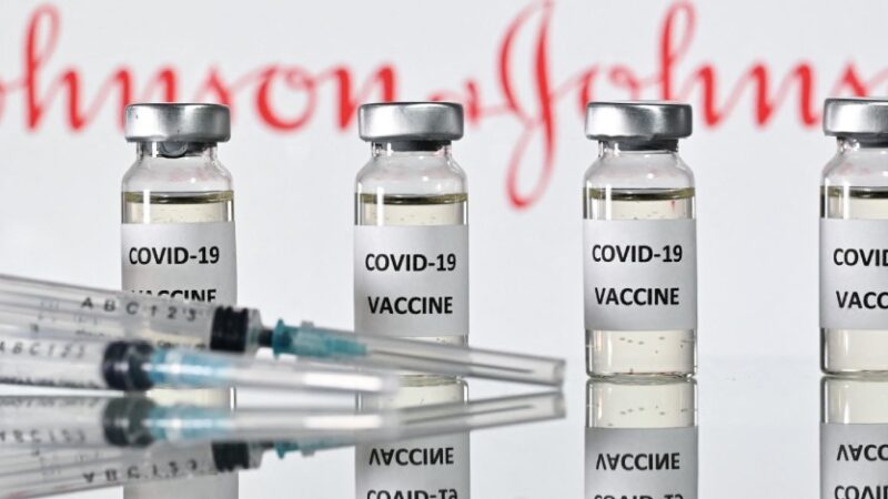 VACCINI: PFIZER E MODERNA RIDUCONO LA CONTAGIOSITÀ DEL VIRUS E ORA ARRIVA JOHNSON & JOHNSON