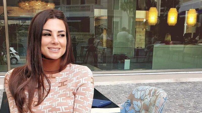 Con una diretta Instagram Serena Enardu annuncia l’addio a Pago