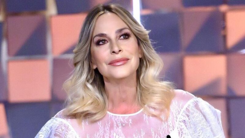 Stefania Orlando a Verissimo: dal GF Vip alla vita privata (Video)