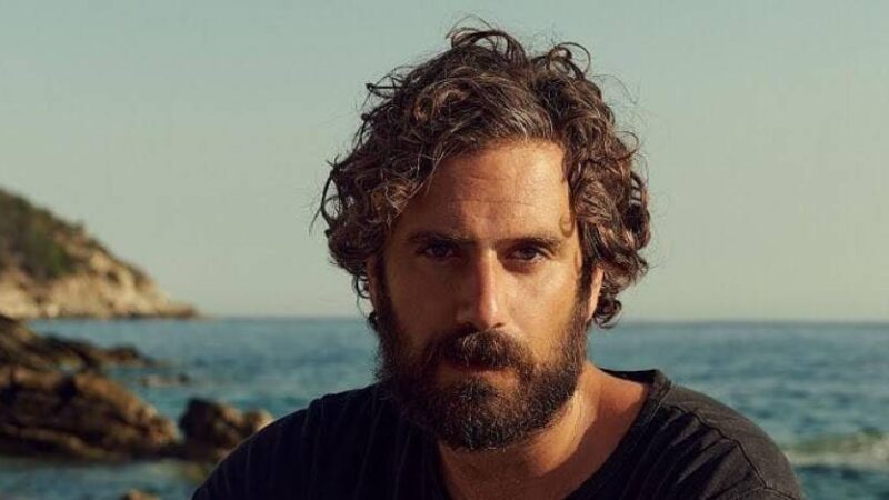 Tommaso Paradiso riprogramma il Sulle Nuvole Tour per il 2022