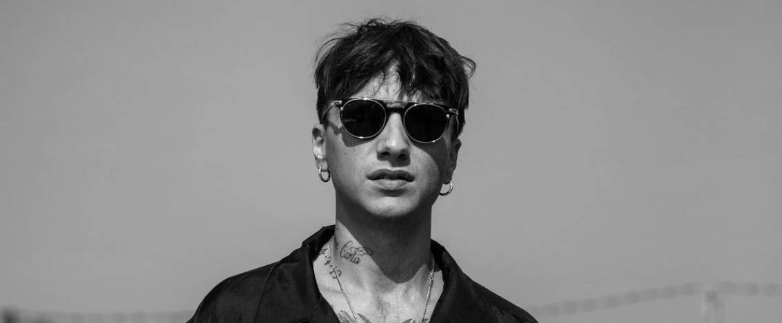 Ultimo pubblica la foto con Jacqueline Luna Di Giacomo: è amore