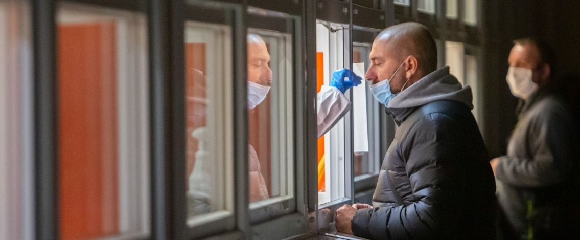 Tampone rapido: il kit sarà in vendita nei supermercati