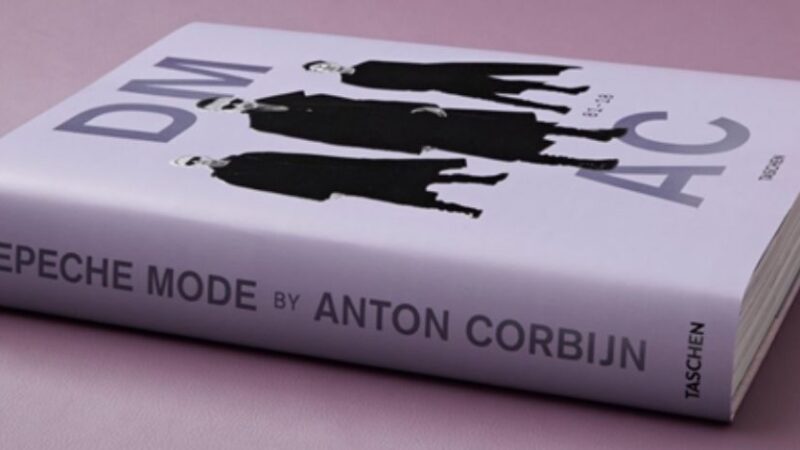 Depeche Mode, esce il 25 maggio il libro di Anton Corbijn e Reuel Golden