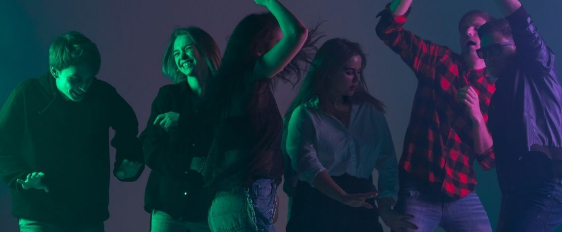 Coronavirus, aumentano i focolai nei luoghi di villeggiatura