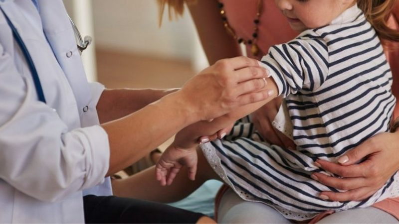 Vaccinazione bambini, Locatelli: “è fondamentale e sicura”