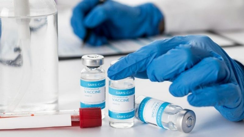 Aifa verso l’approvazione della terza dose di vaccino
