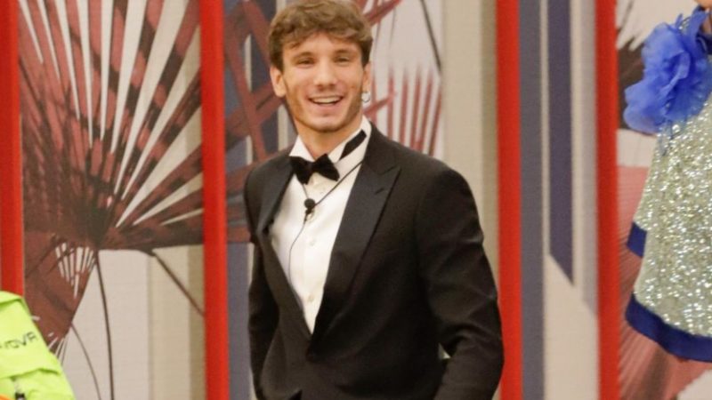 Manuel Bortuzzo, “Rinascere” arriva in TV: papà Franco condivide un estratto del backstage (VIDEO)