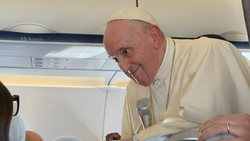 Papa Francesco sulla laicità del Natale: “documento UE fuori dal tempo”