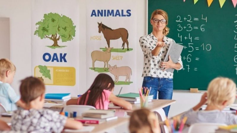 Scuola, Mario Draghi interviene e blocca la circolare sulla Dad