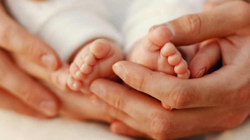 Torino, neonato operato di tumore fetale mentre nasce