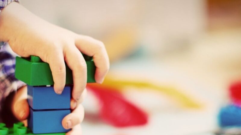 Milano, post scuola: nidi e materne costretti a chiudere, ecco perché