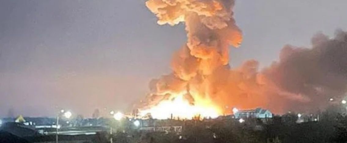 La Russia ha attaccato l’Ucraina, forti esplosioni a Mariupol e in altre città