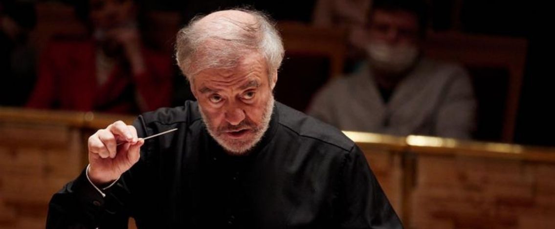 Milano, il sindaco Sala “licenzia” dalla Scala il maestro russo Gergiev. Ecco perché