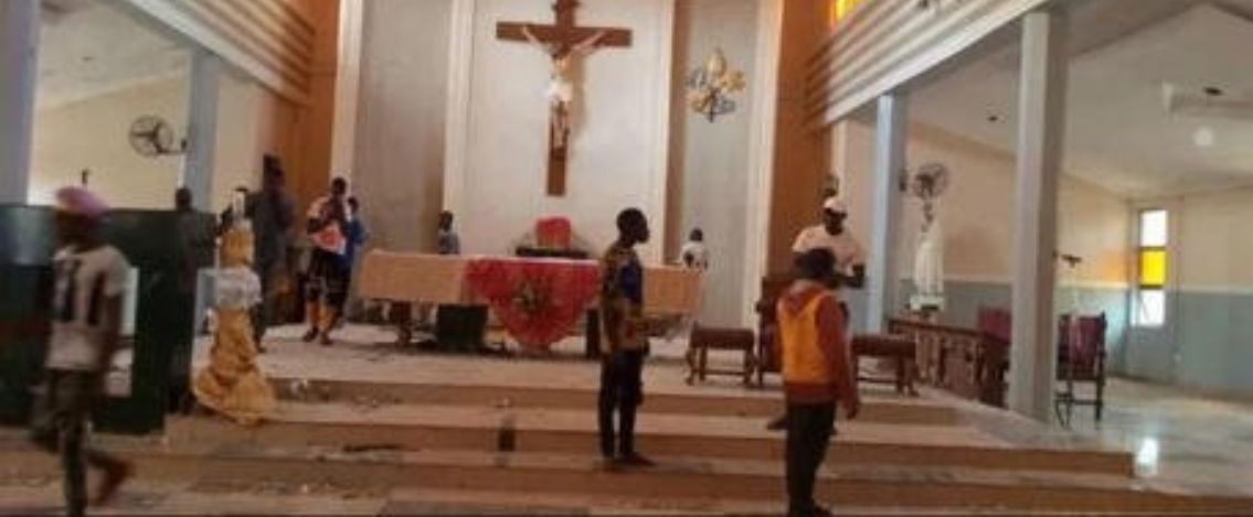 Nigeria, commando di 5 persone compie una strage in una chiesa