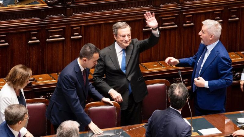 Governo, Draghi risponde alle dichiarazioni di Berlusconi