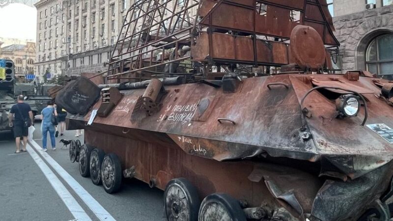 “La Russia si sta suicidando in Ucraina”, a dirlo è un analista di Mosca