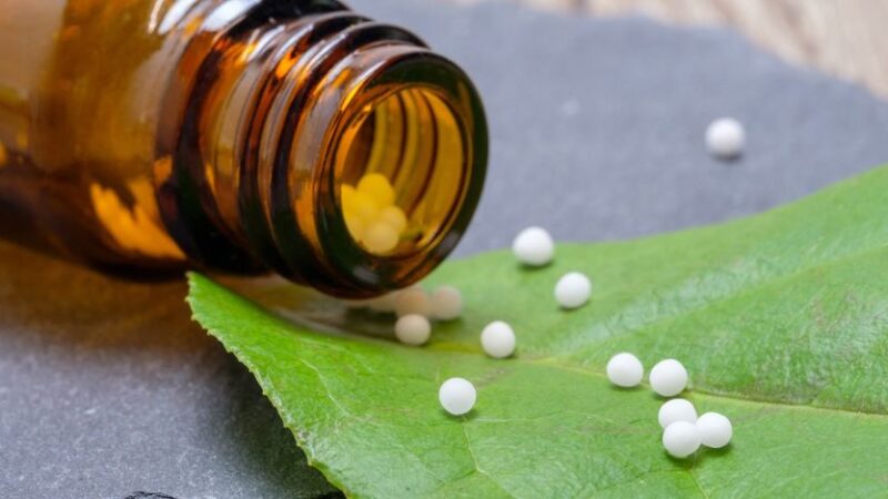 Benevento, due sedicenti medici arrestati per pseudo cure mediche