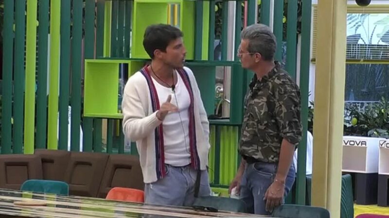 Grande Fratello Vip, scoppia il primo battibecco tra due concorrenti: l’accaduto