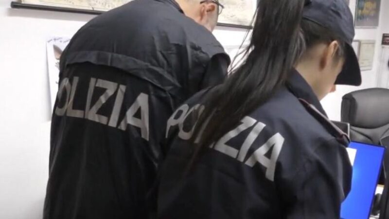 Bari, 23enne arrestato per terrorismo internazionale. Minacce anche Liliana Segre