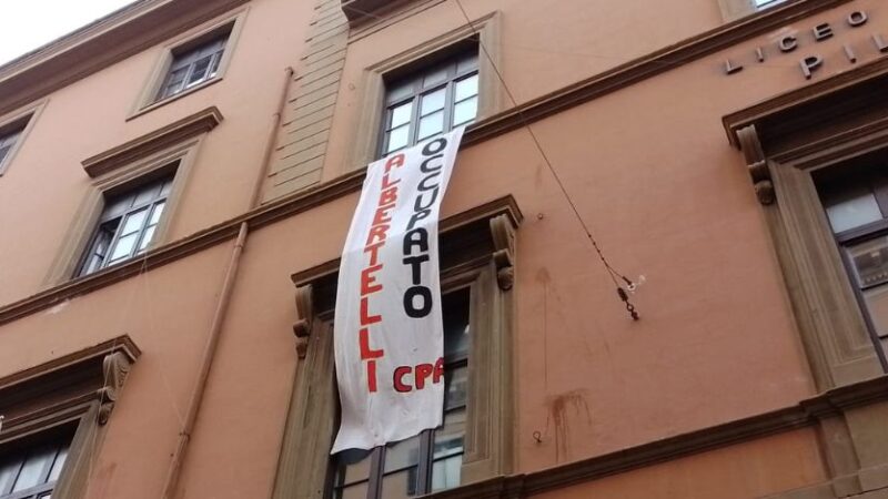Roma, liceo Albertelli occupato dopo gli scontri alla Sapienza