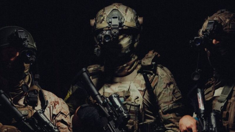 Ucraina, introdotta da Putin la legge marziale. Ecco cosa significa