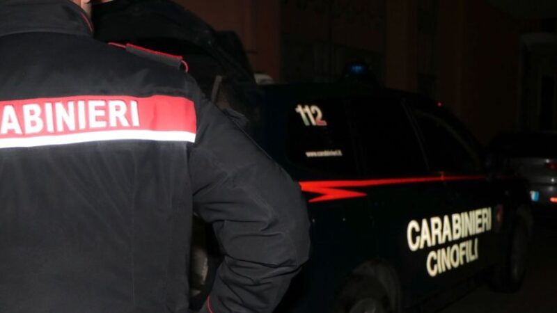 Bergamo, 51enne accoltella il compagno di 31 anni e chiama il 118