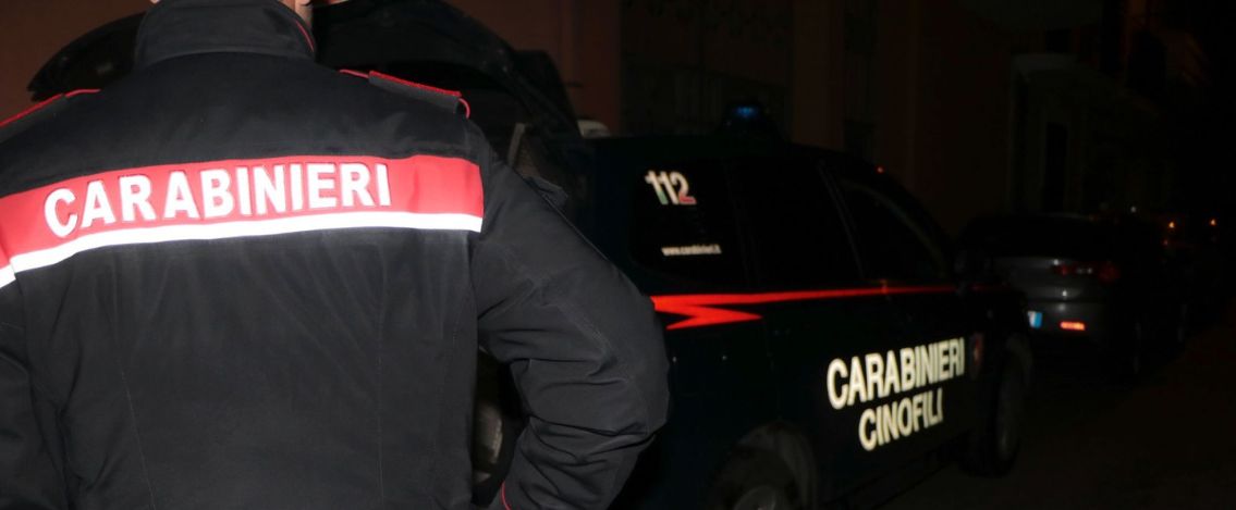 Bergamo, 51enne accoltella il compagno di 31 anni e chiama il 118
