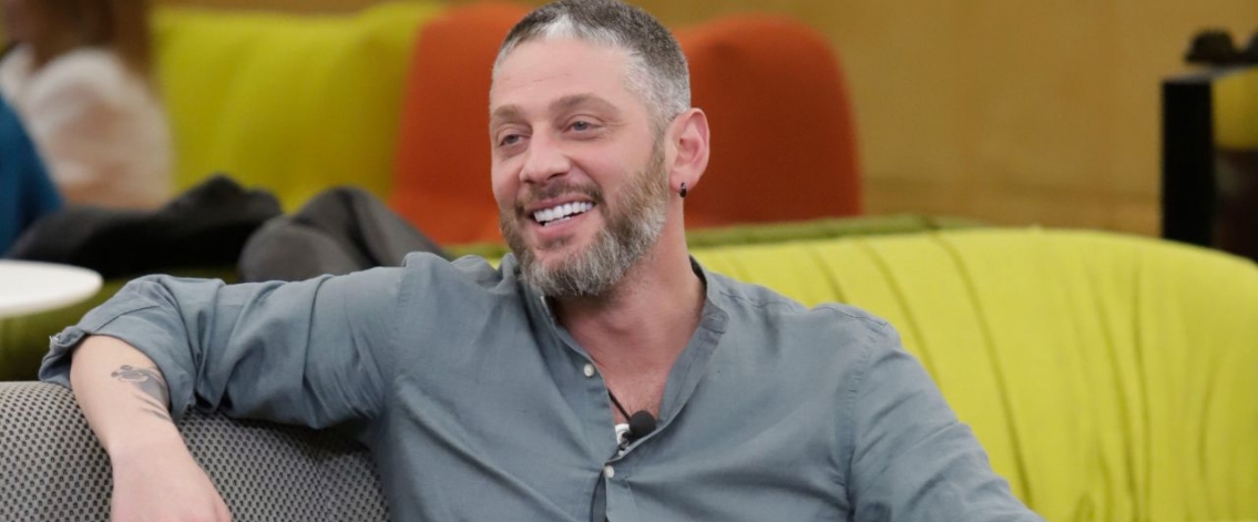 Edoardo Tavassi e Daniele Dal Moro rifiutano di recarsi in confessionale: l’accaduto 