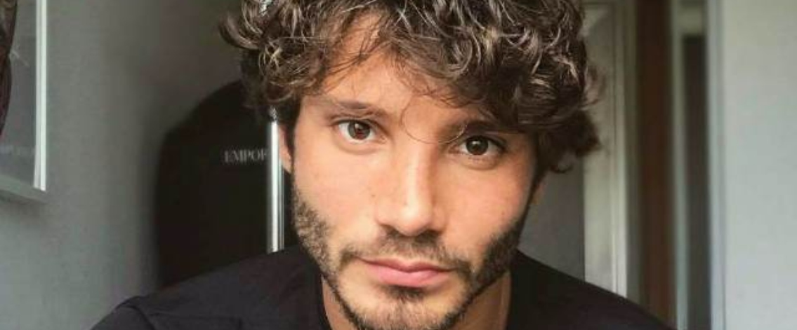 Stefano De Martino torna in televisione con una nuova avventura: l’annuncio (FOTO)
