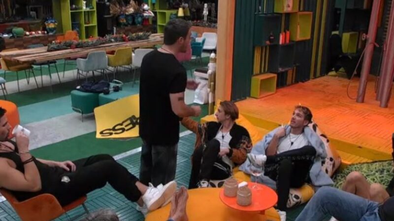 Le critiche di Alberto De Pisis nei confronti di Antonino Spinalbese