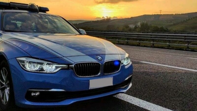 Scontri tra ultrà del Napoli e della Roma ad Arezzo, un ferito
