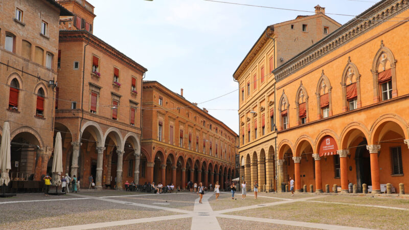 Bologna nel mirino degli anarchici, telefonata minatoria annuncia attentato
