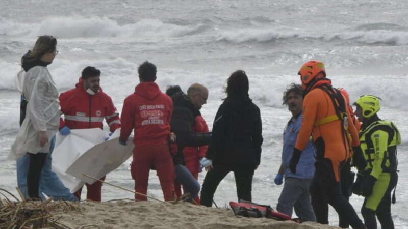 Calabria, sono 59 i morti accertati nel naufragio di ieri, domenica 26 febbraio