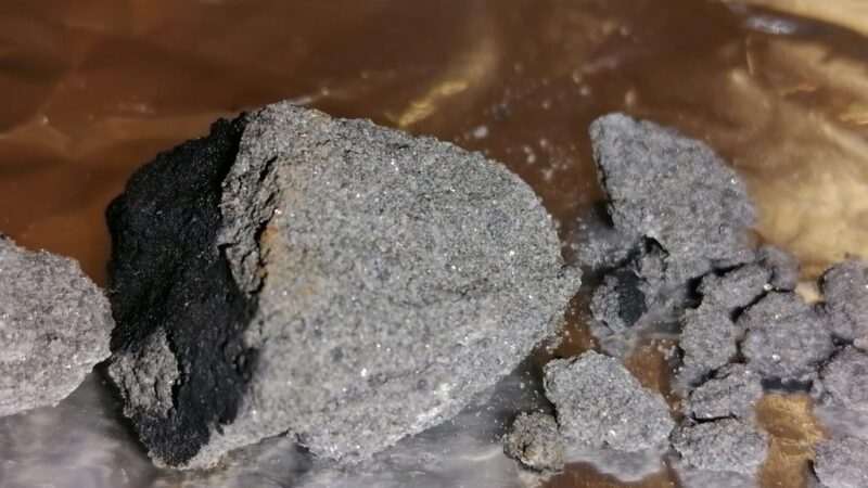 Meteorite di San Valentino, rinvenuti i frammenti su un balcone a Matera
