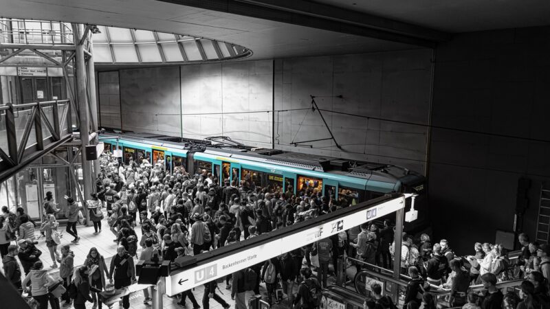 Nuovo decreto legge contro borseggiatrici e ladre incinte